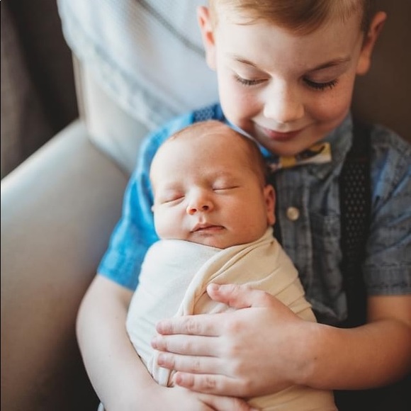 Meet your posher Cassandra!!! - Picture 3 of 3